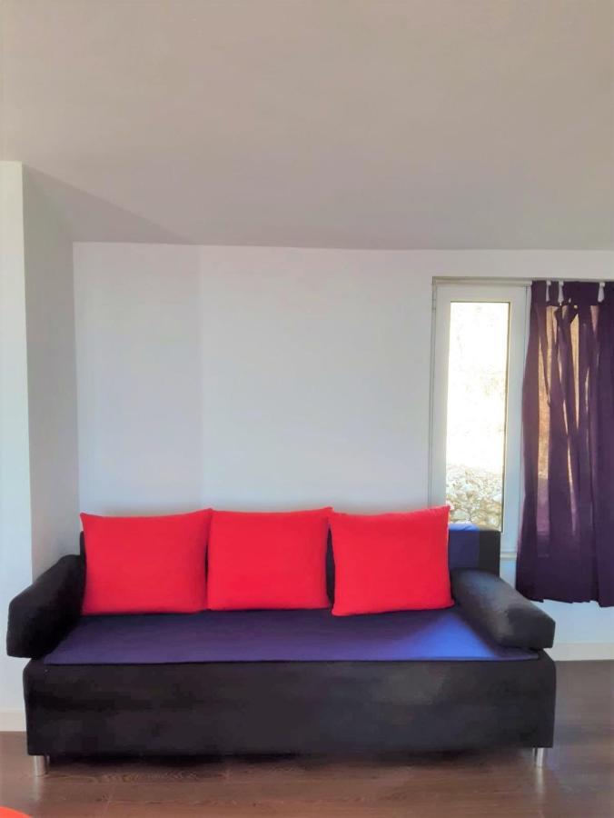 Studio Apartment Brela Esterno foto