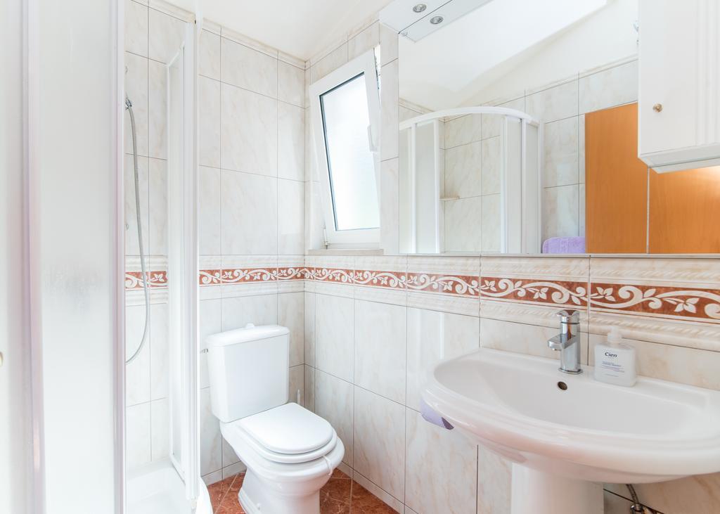 Studio Apartment Brela Esterno foto
