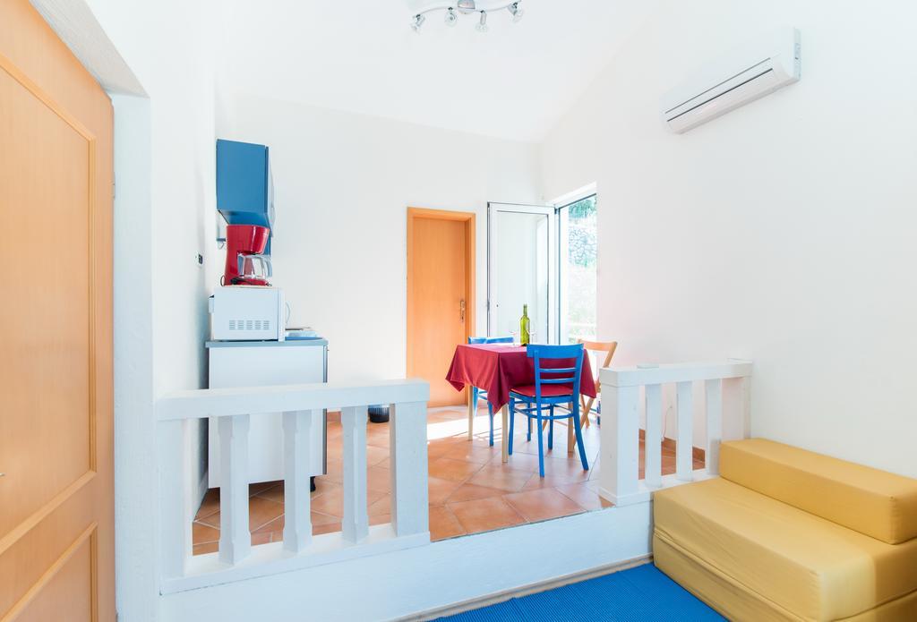 Studio Apartment Brela Esterno foto