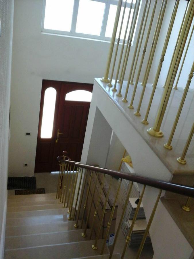 Studio Apartment Brela Esterno foto